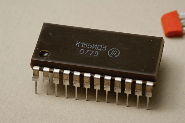 МС К155ИД3\DIP-24\ МС К155ИД3\DIP-24\