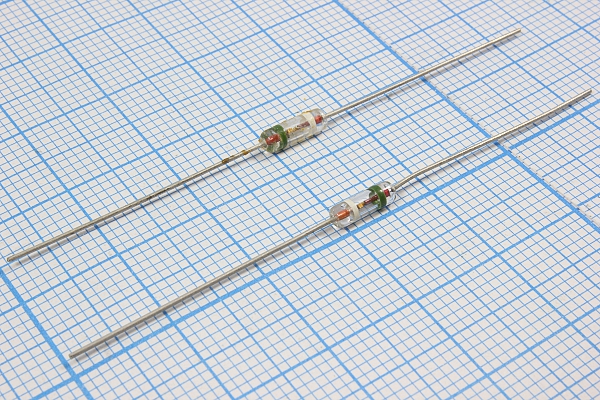 Дстаб    3,9\0,3Вт\КС139А\[2С139А]